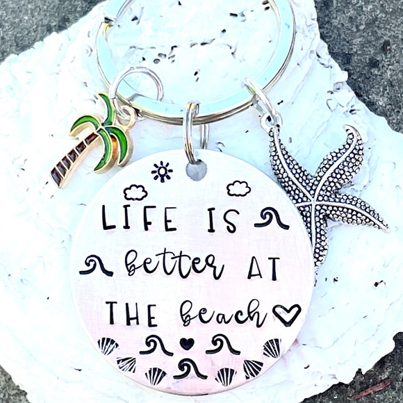 Beach Girl Gift - Mermaid Keychain -Mermaid Gifts - Beach Keychain - Beach Gifts - Picture 2 of 3